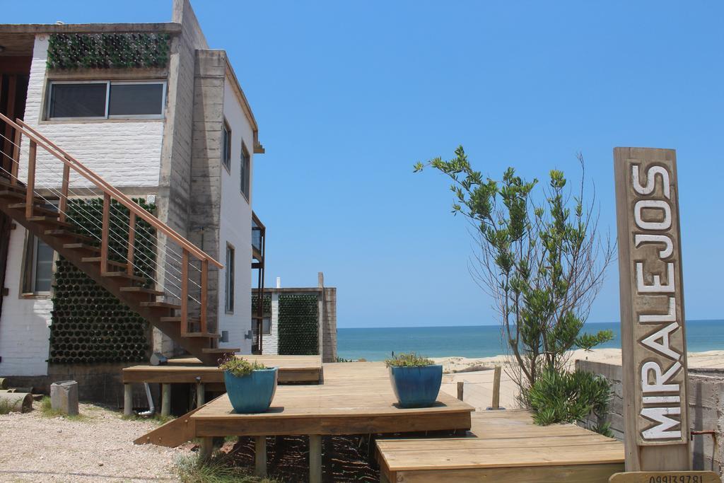 Miralejos Complejo De Apartamentos Punta Del Diablo Eksteriør billede